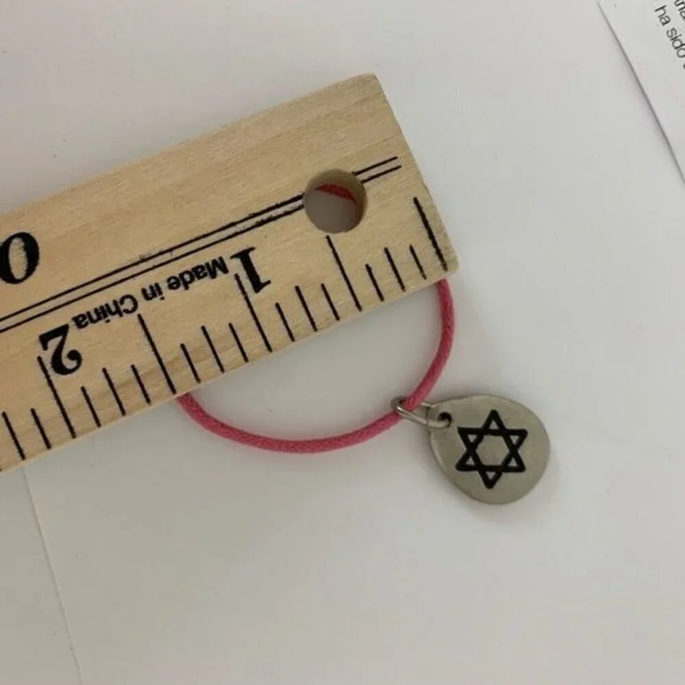 H.Stern Star of David red pink string baby toddler size bracelet NWT